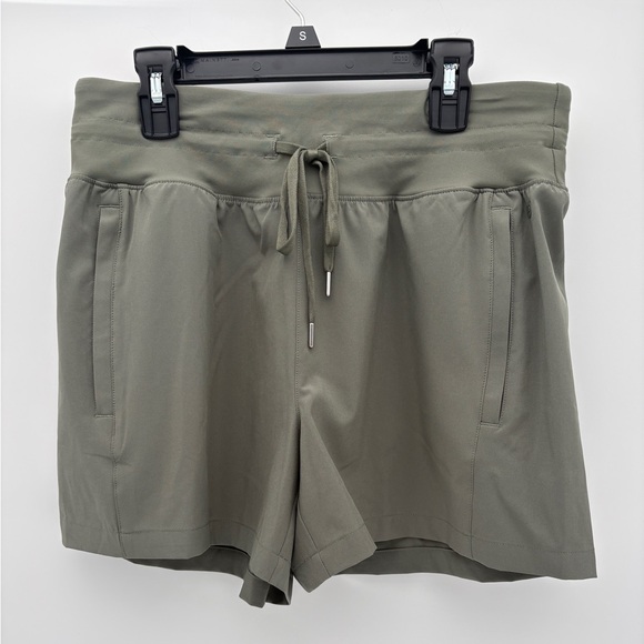 NWT Womens Calia Small Color Muted Green TrueLight Walking Running Hiking Shorts - Picture 3 of 8